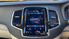 Volvo XC90 2.0 B5P Plus Edition Dark 5dr AWD Geartronic Petrol Estate